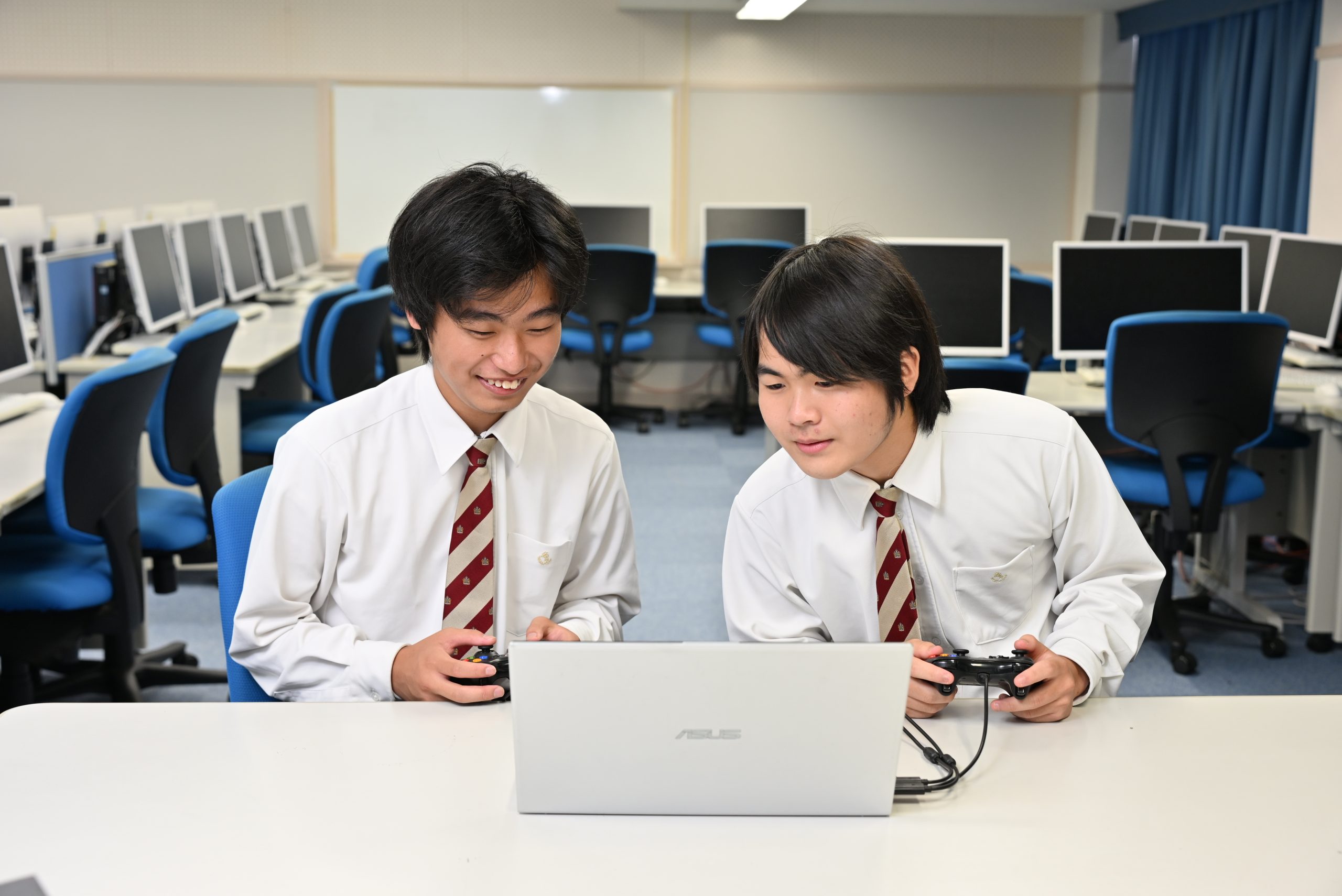 ゲームクリエイト部